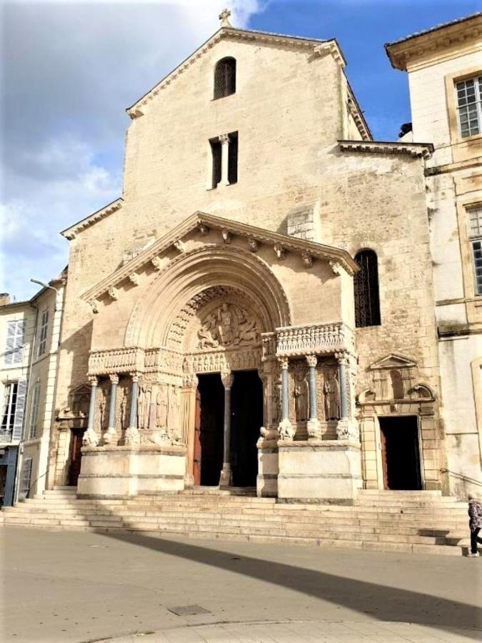 Appartement A Deux Pas De La Place Du Forum Arles Dış mekan fotoğraf