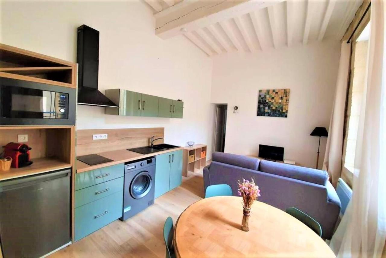 Appartement A Deux Pas De La Place Du Forum Arles Dış mekan fotoğraf